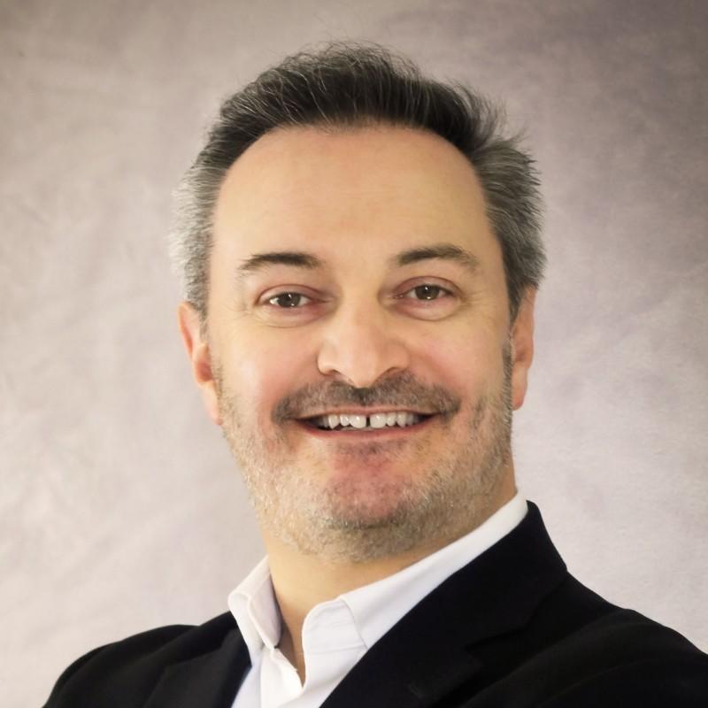 Robert Bédard Executive Director New Capital Market